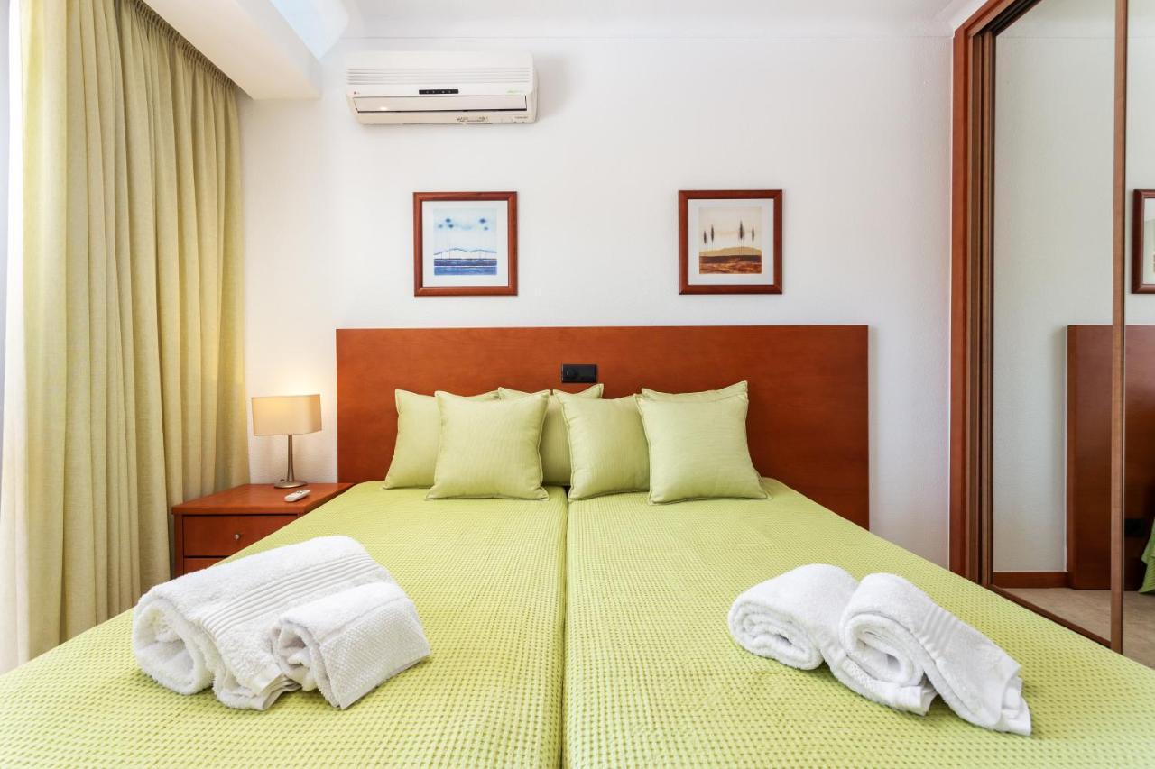 Host Wise - Bright Cozy Flats W Terrace & Pool Quarteira Exterior foto