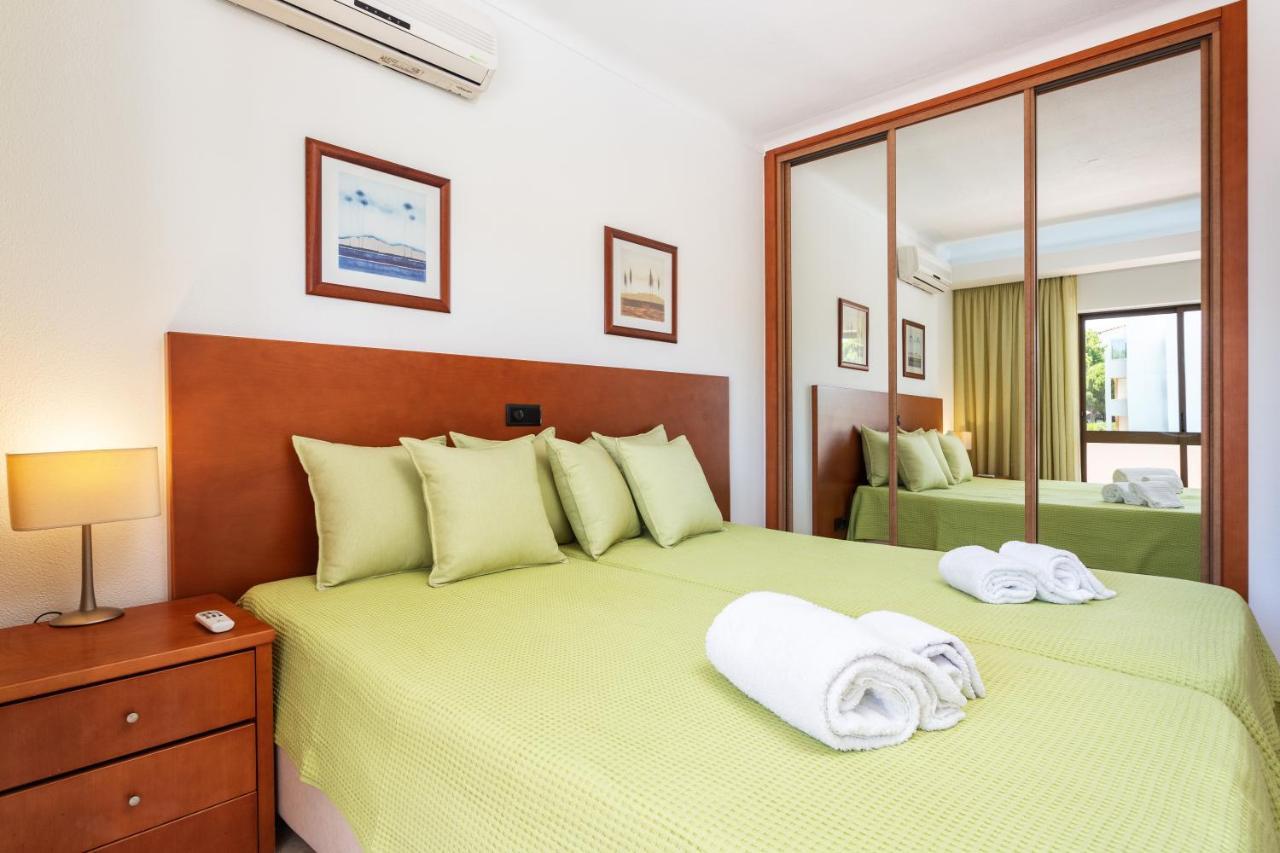 Host Wise - Bright Cozy Flats W Terrace & Pool Quarteira Exterior foto